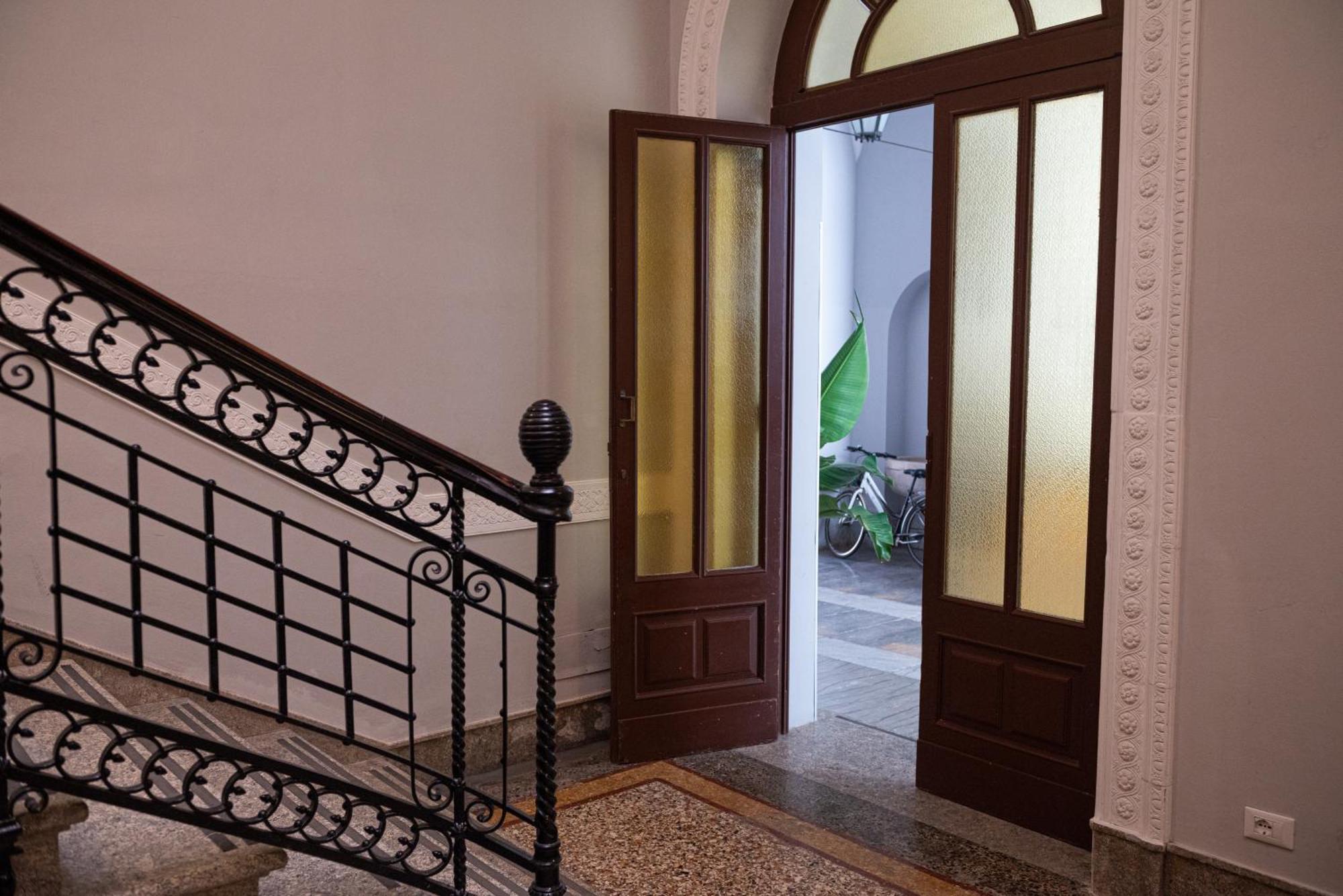 Historico Loft & Rooms Palazzo Adragna XIX Trapani Luaran gambar