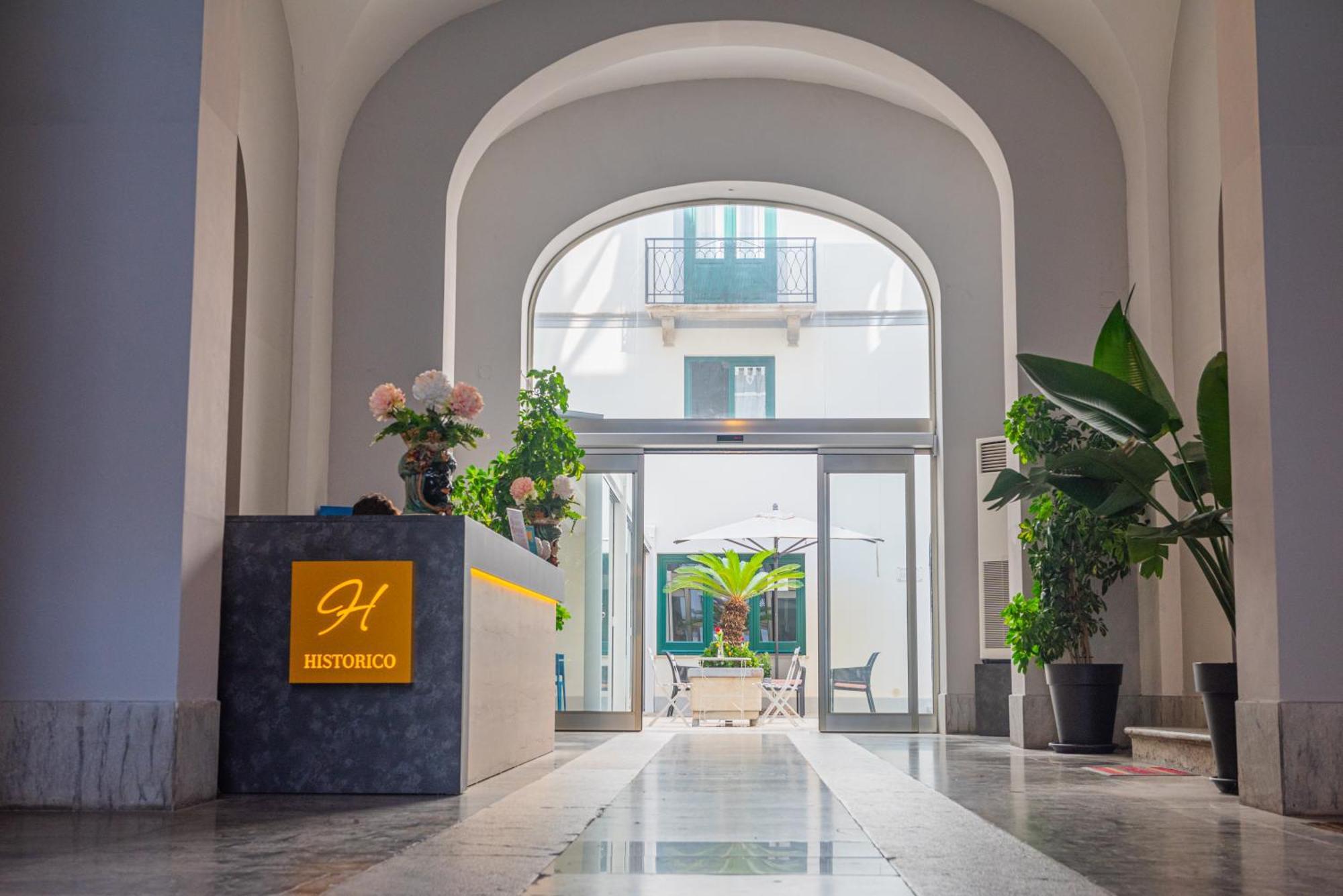 Historico Loft & Rooms Palazzo Adragna XIX Trapani Luaran gambar