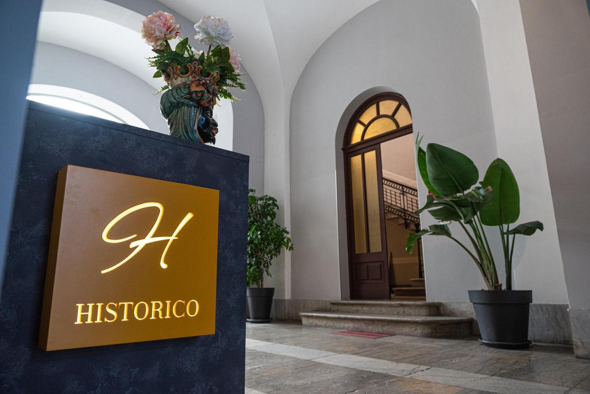 Historico Loft & Rooms Palazzo Adragna XIX Trapani Luaran gambar