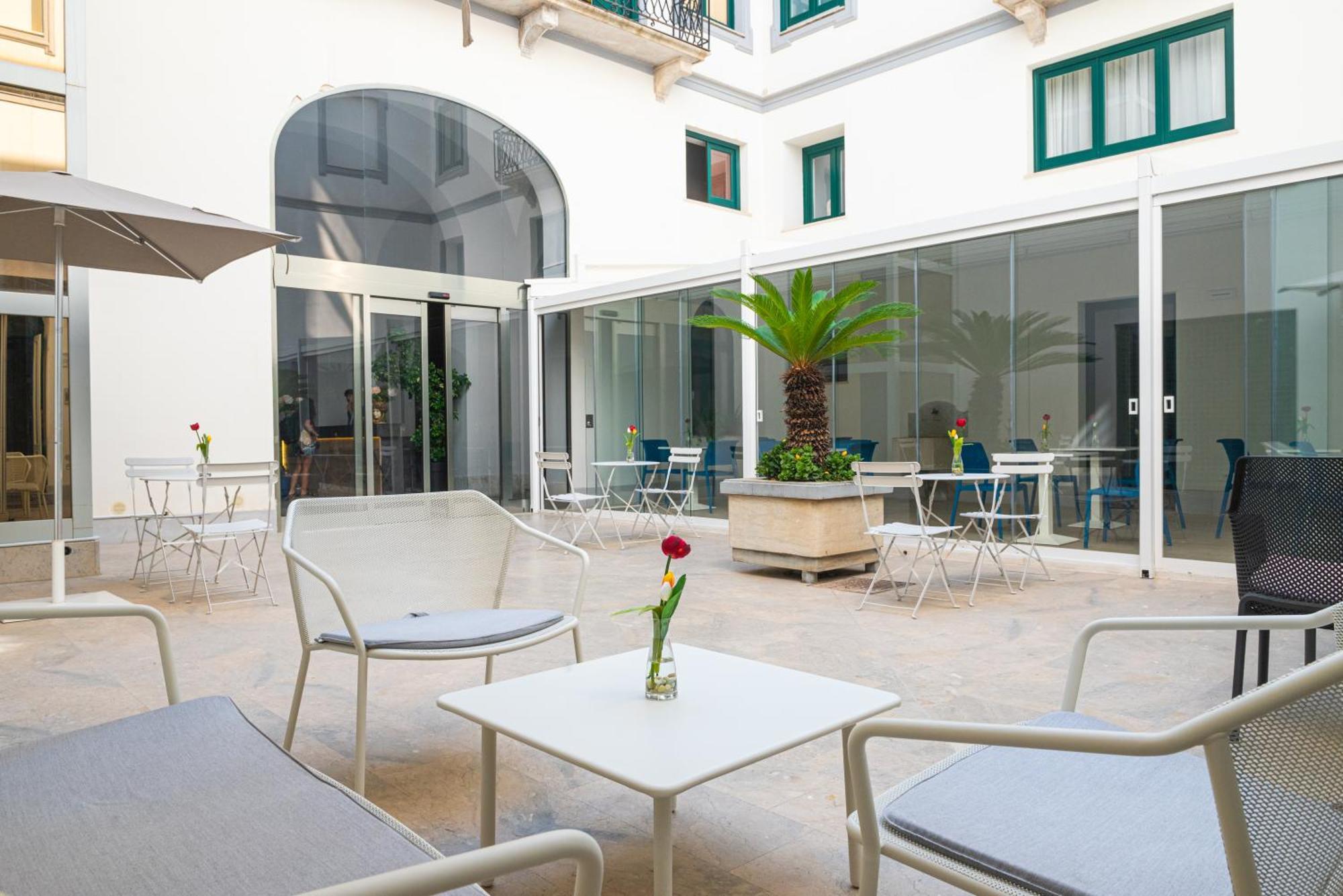 Historico Loft & Rooms Palazzo Adragna XIX Trapani Luaran gambar