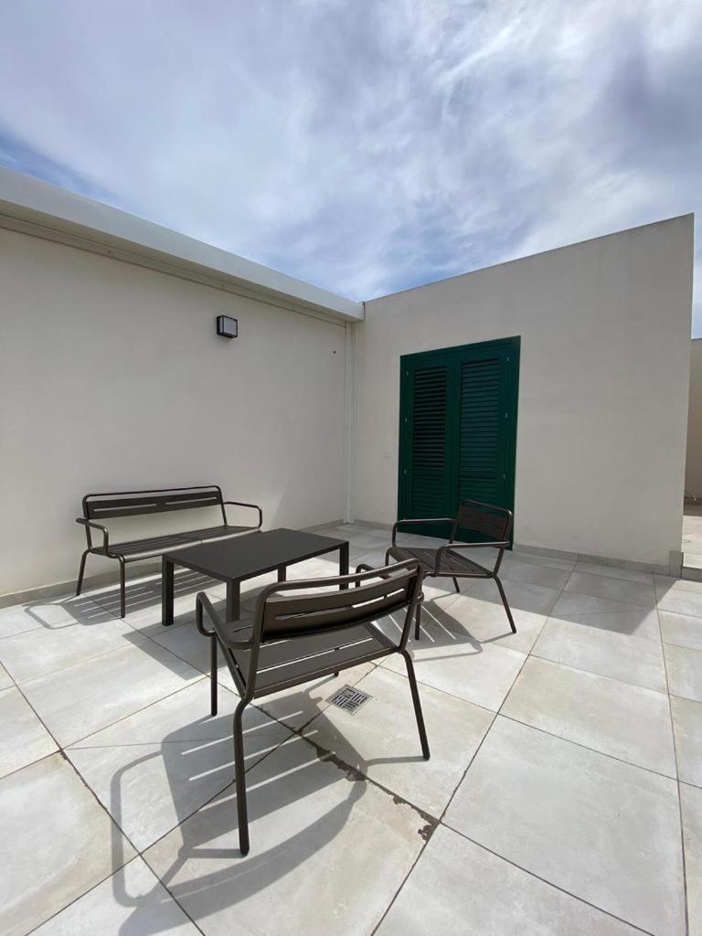 Historico Loft & Rooms Palazzo Adragna XIX Trapani Luaran gambar