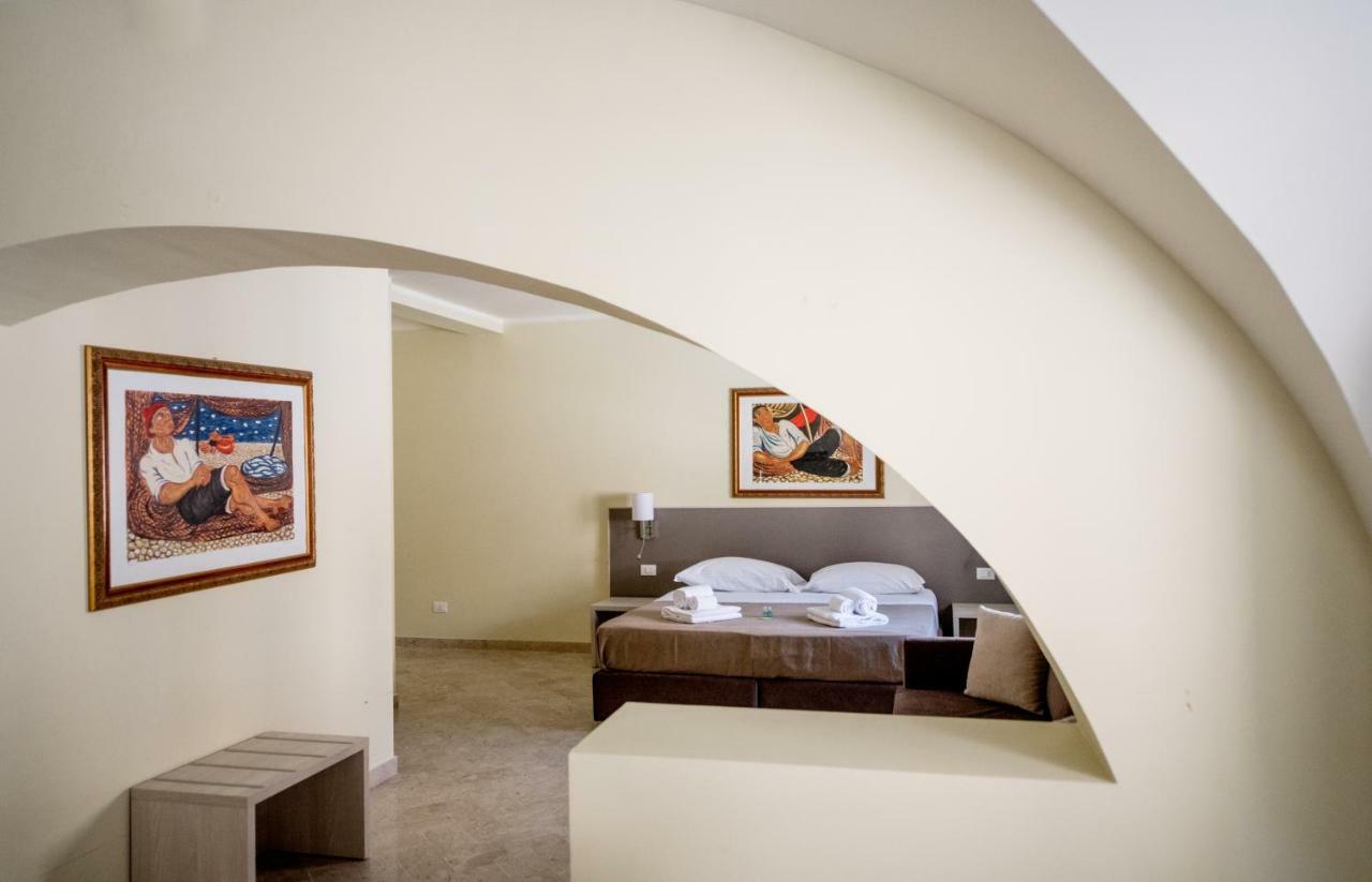 Historico Loft & Rooms Palazzo Adragna XIX Trapani Luaran gambar