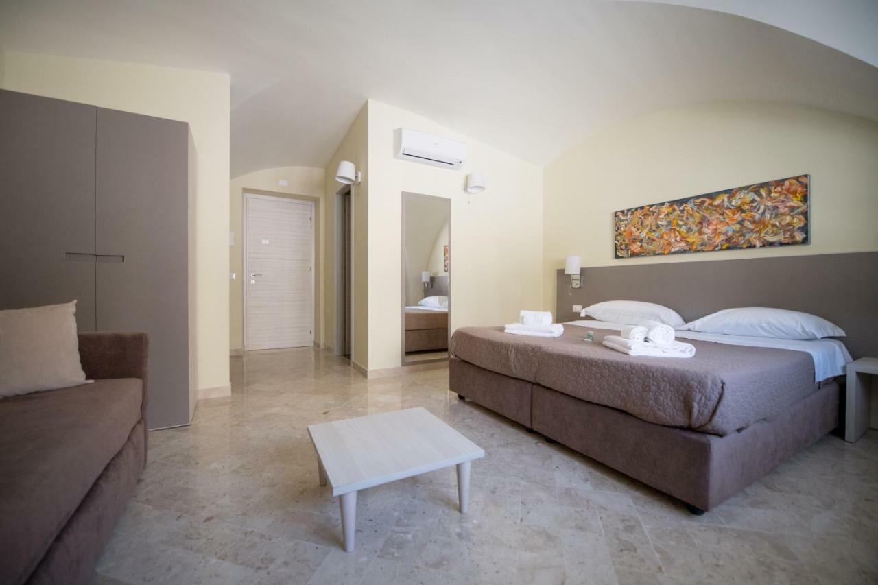 Historico Loft & Rooms Palazzo Adragna XIX Trapani Luaran gambar